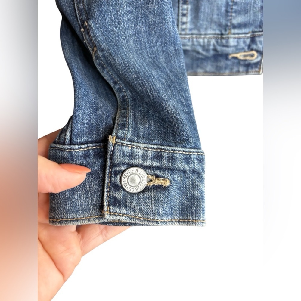 Levis womens Original Trucker Medium
Wash denim Jean jacket sz M preloved - Picture 3 of 12